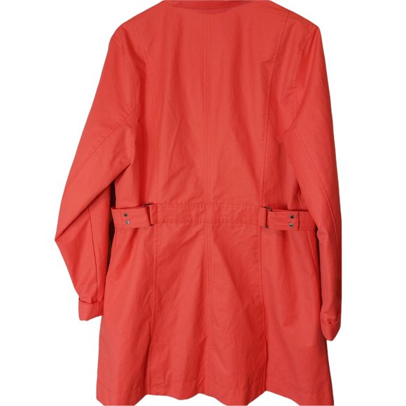 Eddie Bauer Coat /Rain - Size L - Length 35'' 50$ Good Condition - Color Salmon - Picture 2 of 10